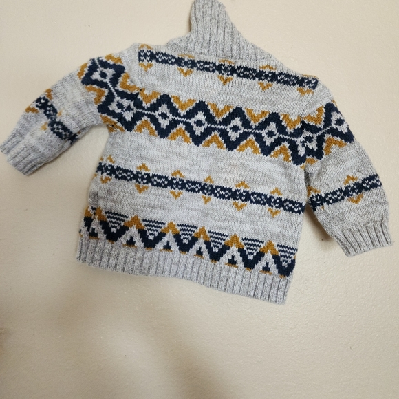 Old Navy Sweater (🌵FOR BUNDLES ONLY) - Picture 3 of 4